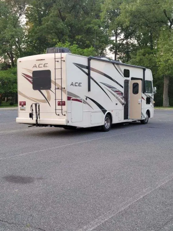 2020 Thor Motor Coach A.C.E. 30.2 photo 2